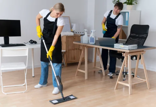 Nettoyage de bureau professionnel à Versols-et-Lapeyre